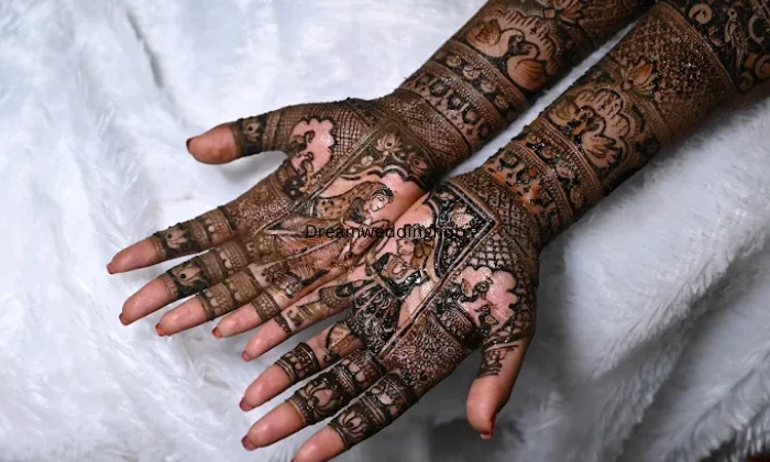 Glitzy mehndi artist